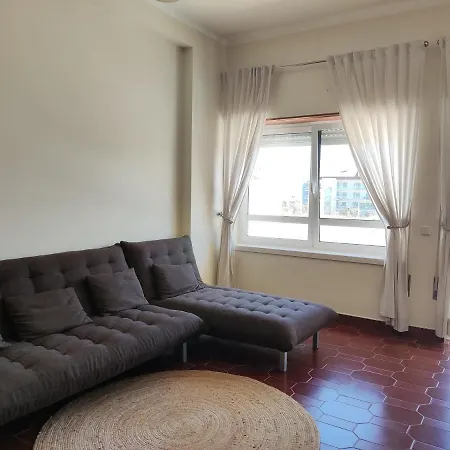 By The Beach! With Large Balcony! São Martinho do Porto