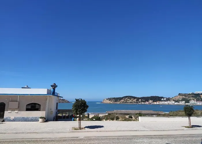 By The Beach! With Large Balcony! * São Martinho do Porto